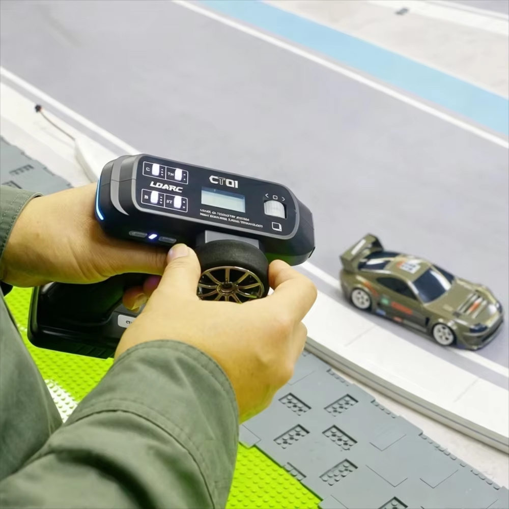 LDARC CT01 2.4G 8CH Two-Way Ra - Radio Transmitter 2.4Ghz recension och pris